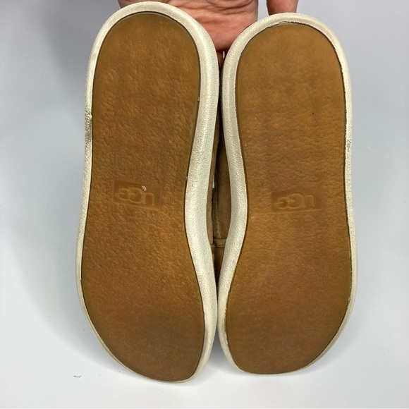 UGG suede slip on shoes size 8.5 - Picture 4 of 8